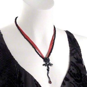 NWT Alchemy of England’s Rose of Passion Necklace